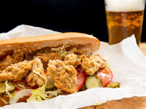  Po’boys: Bir Deniz Ürünü Şöleni ve Ekmek Aşkının Bağlandığı Nokta!